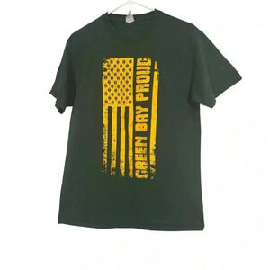 Green Bay Packers Proud Flag Green / Gold Cotton T-Shirt  Men Size M